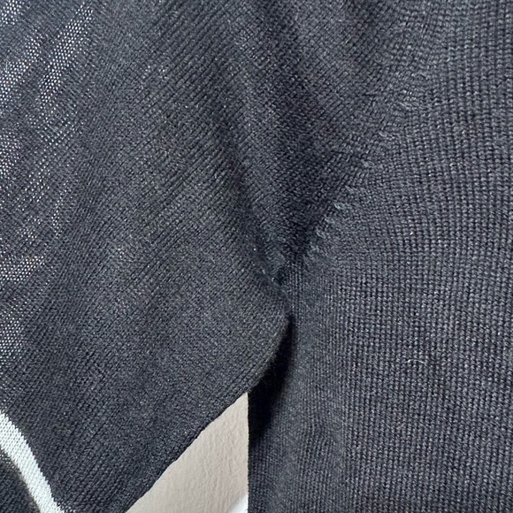 Smart Set Black White Stripes Lightweight Kitten Comfy Sweater Size XS - Picture 7 of 9